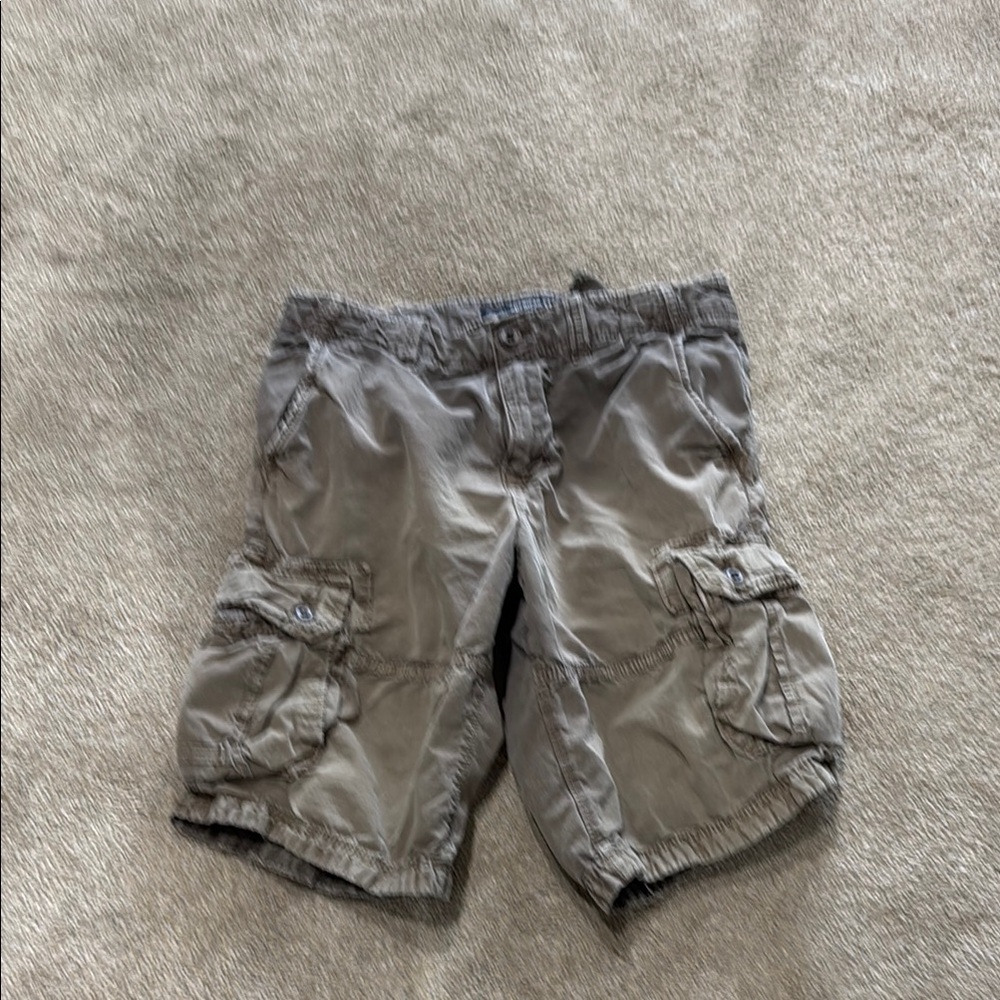 Men's gray cargo shorts